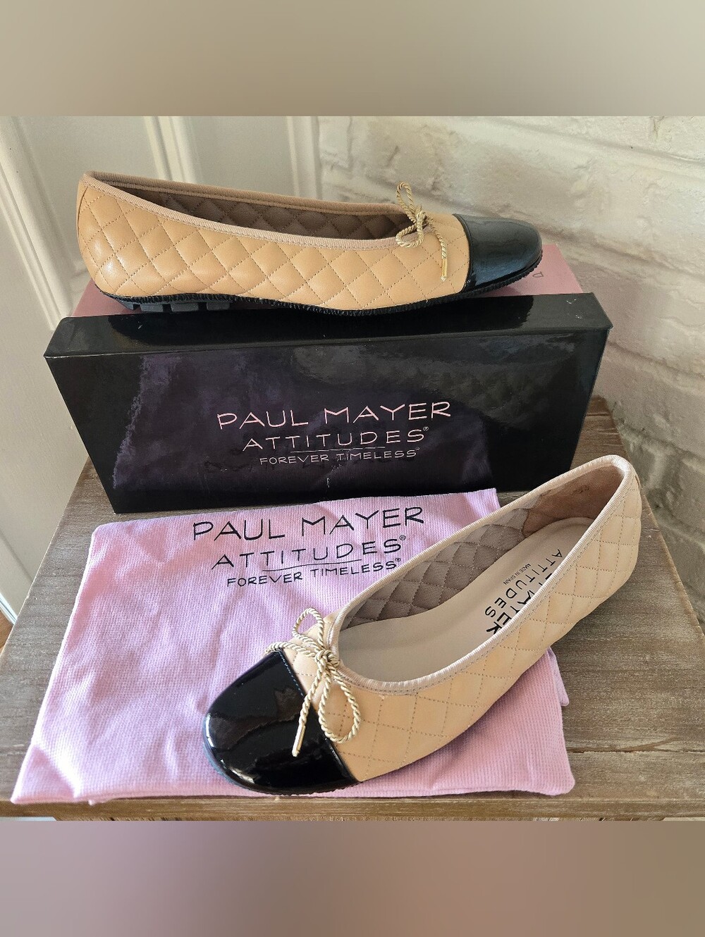 NEW Paul Mayer Quilted Ballet Flats, Bow Detail, Black Toe Tip